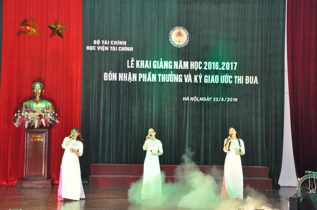 Lễ khai giảng năm học 2014-2015